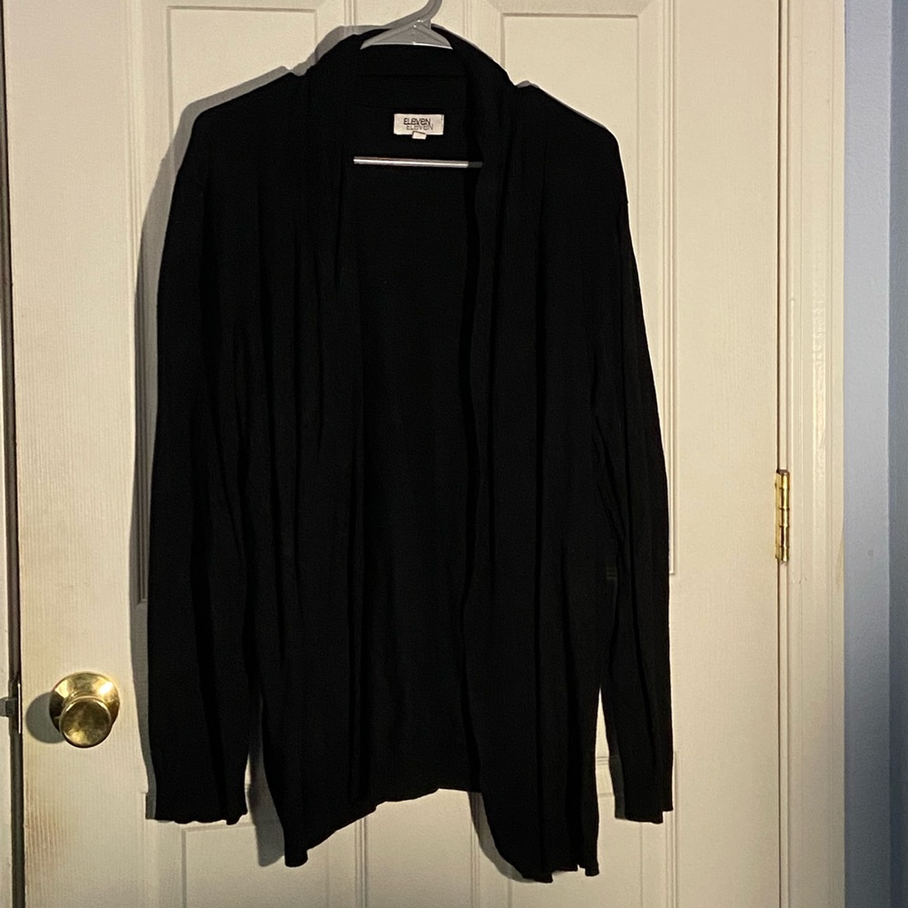 Eleven Eleven Black Long Sleeve Cardigan. XL.